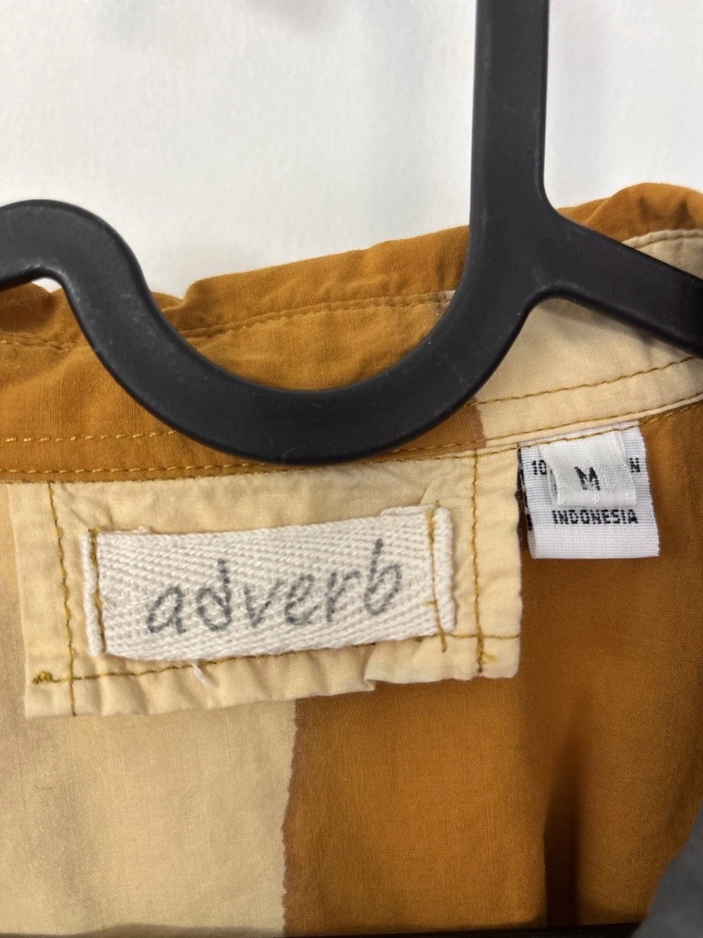 Adverb Printed Button-Up Tunic in Cream, Mustard & Gray - Picture 2 of 9